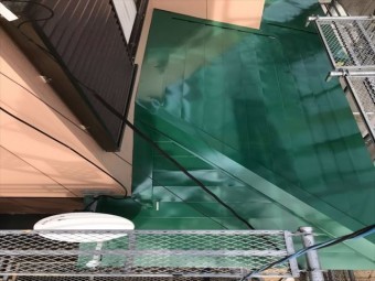 施工中