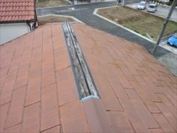 棟板金と棟木の交換