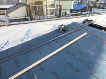 トタン屋根