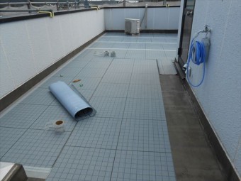 通気緩衝シート貼