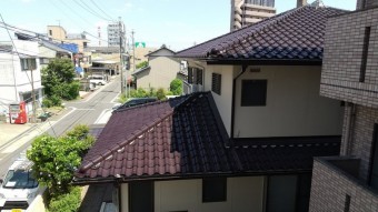 瓦屋根