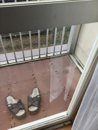 窓ガラスの傷