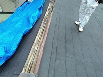 台風で棟板金が飛んだ
