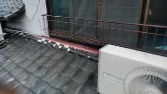 台風で飛ばされた瓦