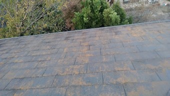 板金が飛ばされた屋根