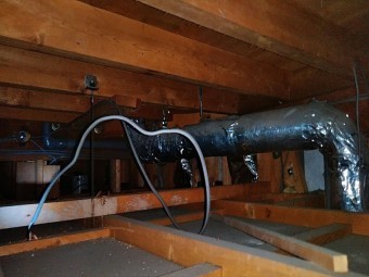 板金が飛ばされた屋根