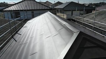屋根カバー工事