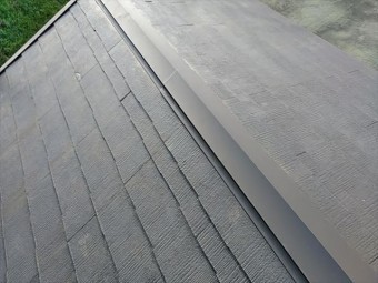 台風で棟板金が飛んだ
