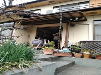 軒天張替えとドア交換
