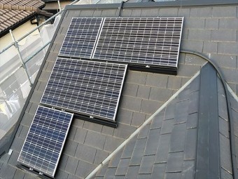 太陽光のある屋根のカバー工事