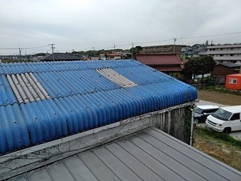 スレート工場の塗装と補修