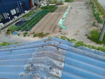 スレート工場の塗装と補修