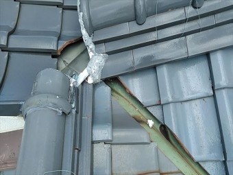 増築後から雨漏りが止まらない瓦屋根の点検