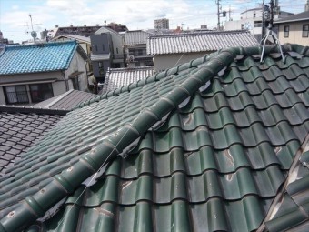屋根の全景