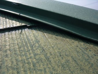 棟板金の浮き