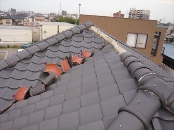 棟瓦の崩れ