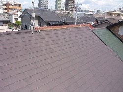 棟板金のはずれ
