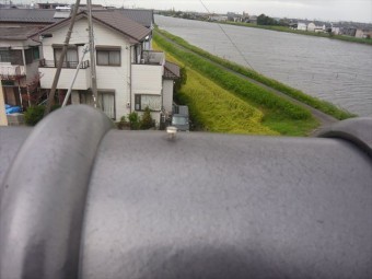 棟瓦の釘浮き