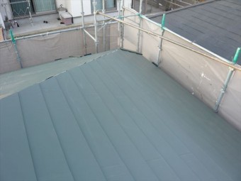 屋根材張り出し