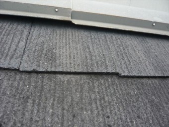 棟板金の浮き