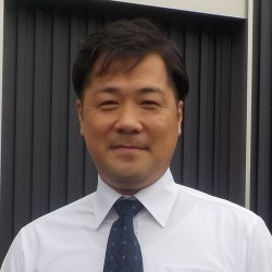 街の屋根やさん名古屋南店内野勇次