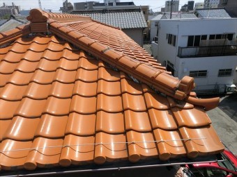 和瓦の正面