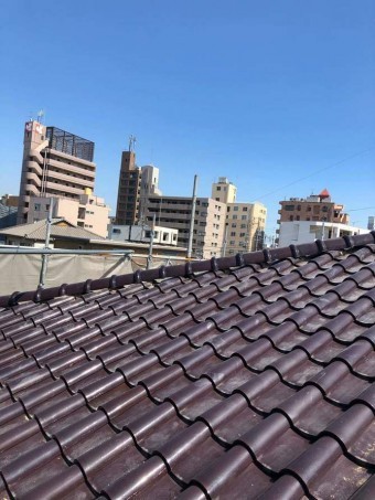 瓦屋根