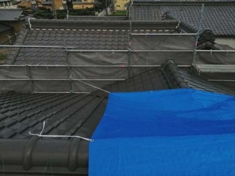 複雑な瓦屋根の葺き替え