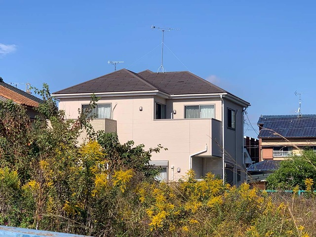 名古屋市天白区でカラーベストが落下した住宅屋根の現場調査、シーガード工法を提案