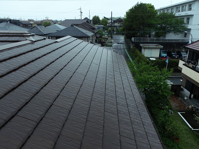 瓦屋根の劣化状況を確認するための現場調査を行った住宅
