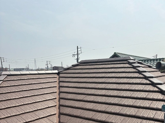 日進市で屋根板金役物交換と瓦役物との取り替え工事の完成後仕上がり