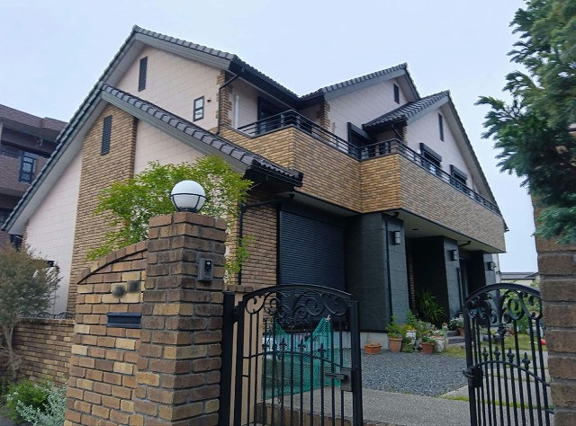 日進市の住宅で現場調査、サイディング外壁やベランダ防水、その他付帯部に劣化を確認