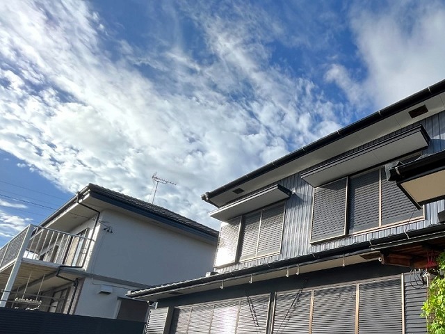 名古屋市天白区の住宅でトタン外壁塗装工事が完成、工事のビフォーアフターをご紹介