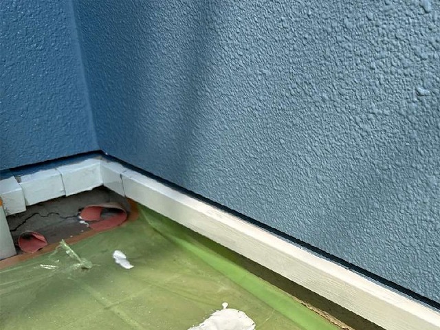 長久手市にて屋外鉄部への塗装工程、庇やシャッターボックス、水切りへの防錆対策