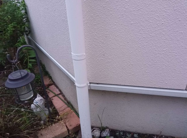 名古屋市名東区にて土台水切りや庇などの鉄部塗装、下地処理から3回塗りまで徹底施工