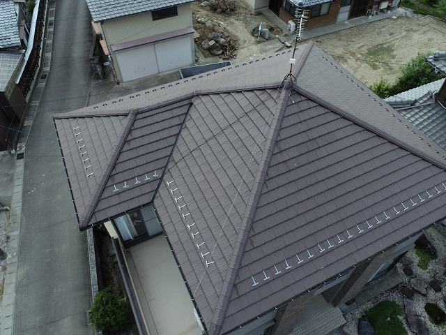 名古屋市緑区の住宅で屋根点検、棟の漆喰やコーキングの劣化を改善する取り直しが決定