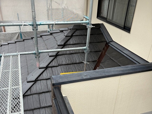 名古屋市天白区にて瓦屋根住宅の役物取り替えが完成、住まいの安全性を向上