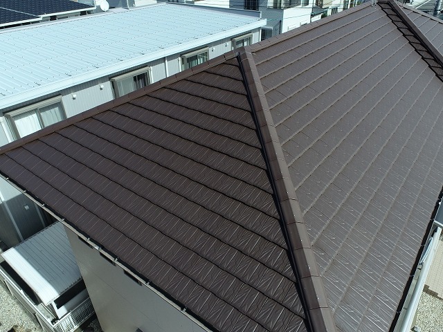 豊明市の住宅で屋根の定期点検を実施、棟の土台劣化にともなう取り直しが決定