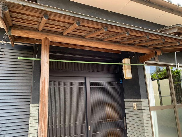 名古屋市天白区でトタン外壁の塗装工事、事前に行った高圧洗浄作業とケレン処理