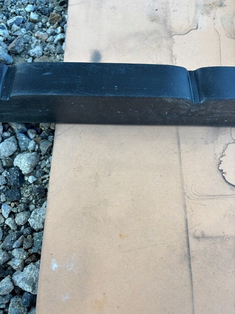 棟役物取り替え改修工事で使用する樹脂胴縁