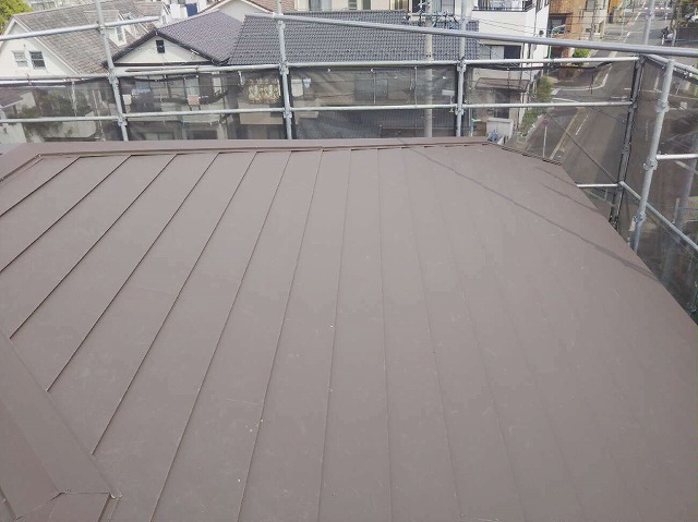 ダンネツトップS&Sルーフによる屋根カバー工法が完成