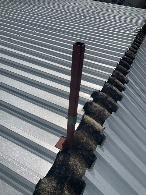 折板屋根の折り上げ加工を行うための専用工具