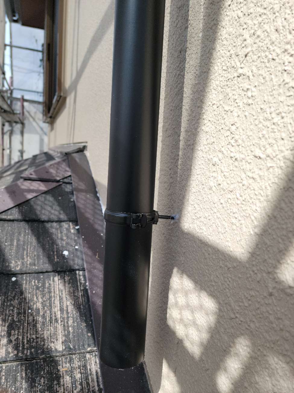 竪樋の設置