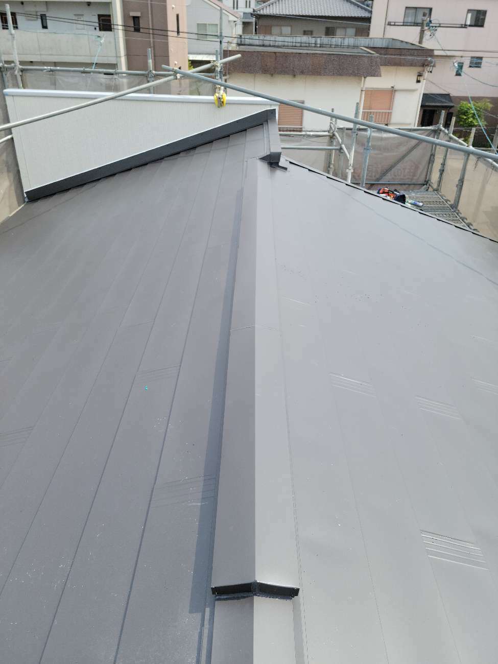 屋根カバー工法メンテナンスの完成