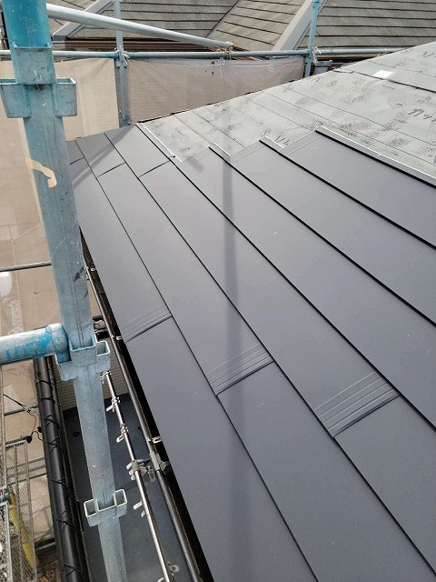 ガルバリウム鋼板屋根を使ってカバー工法リフォーム