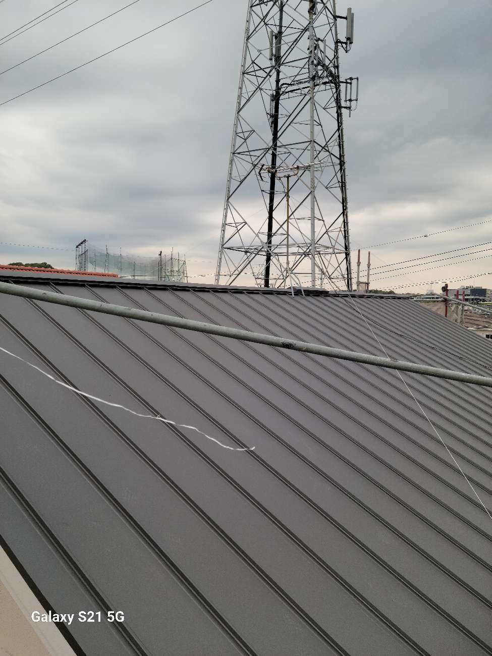 屋根カバー工事後