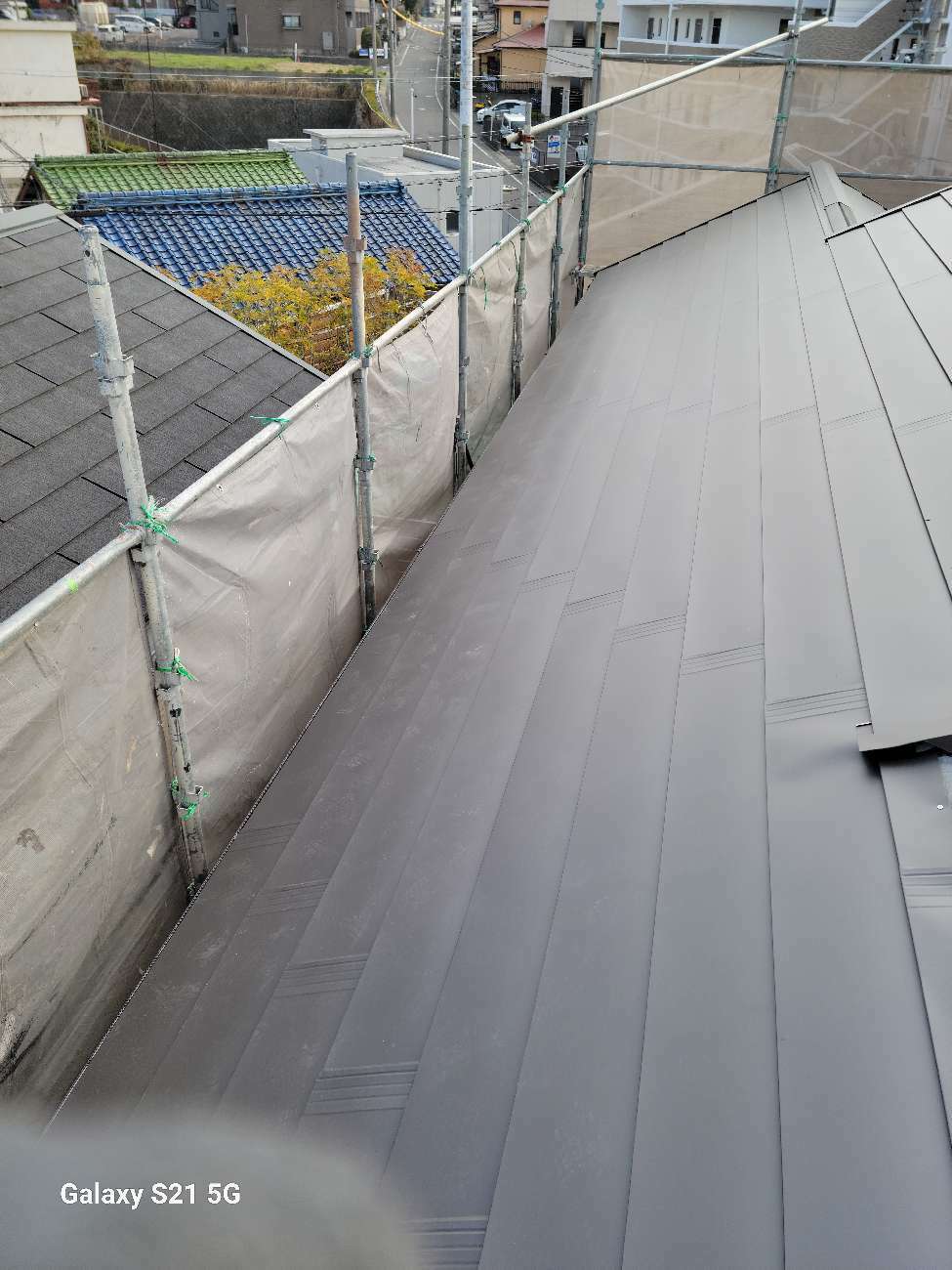 屋根カバー工法メンテナンスが完成