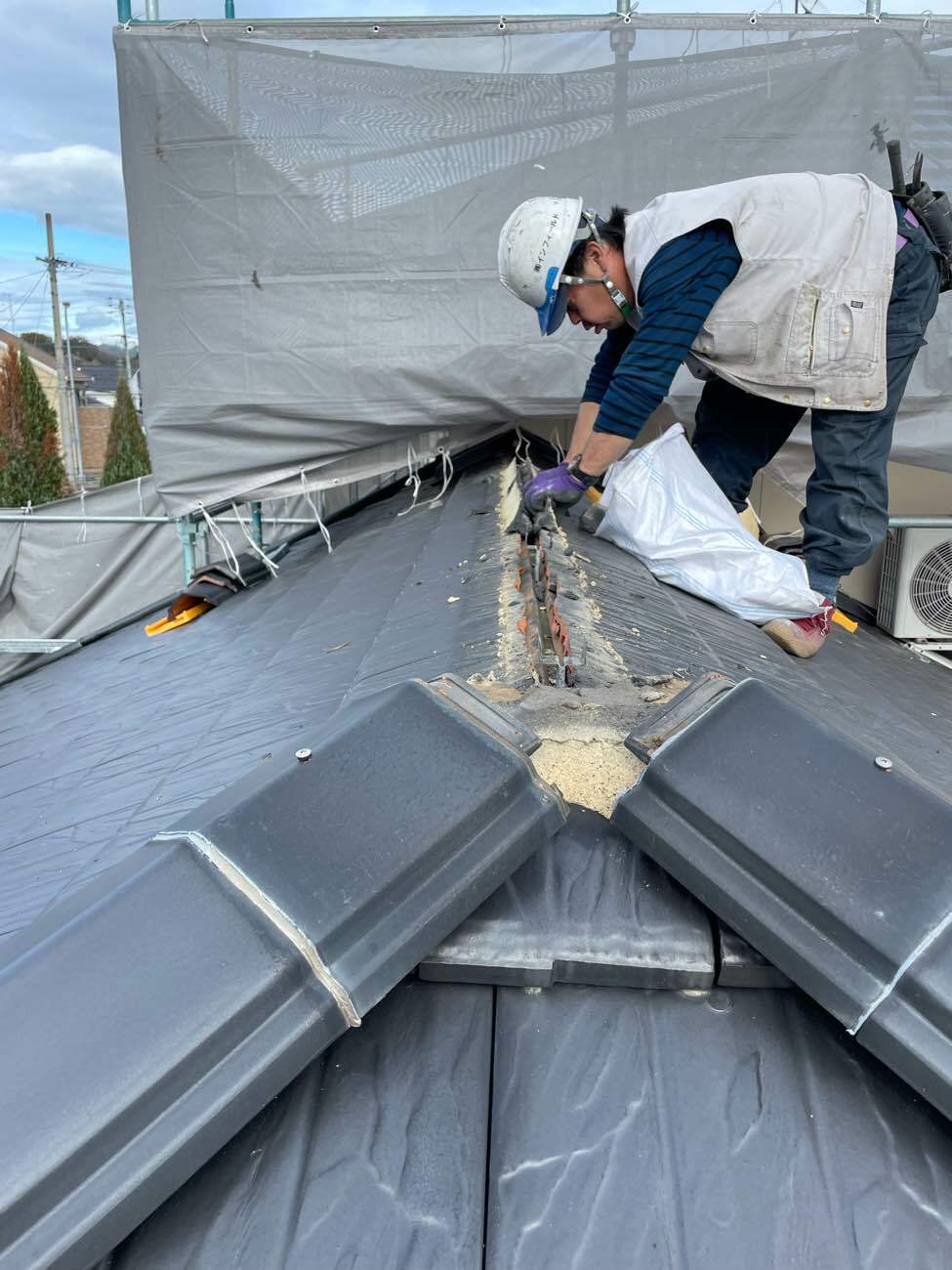 木製垂木と漆喰の撤去