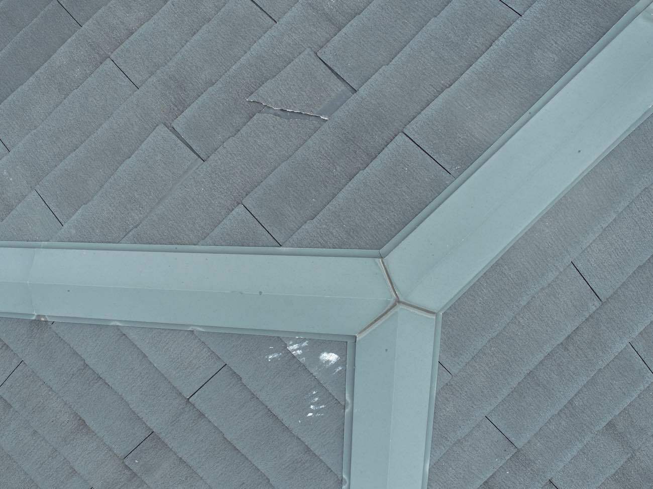 カラーベストの割れ