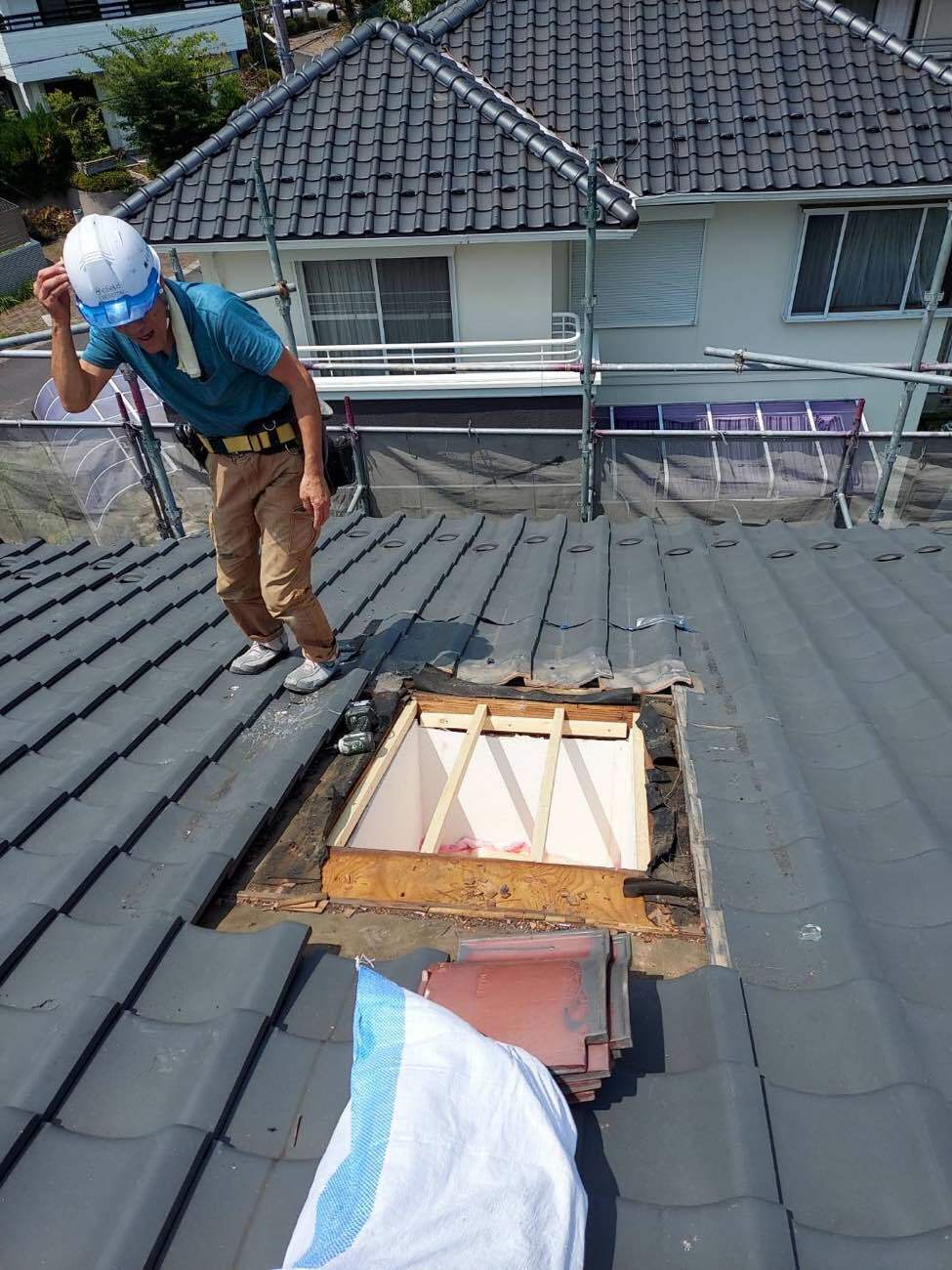 角材で組んだ下地